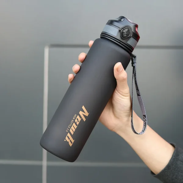 Tritan sport water bottle in 650ml