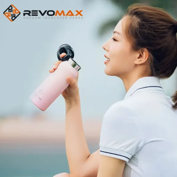 RevoMax 9oz stainless steel vacuum insulated water bottle.