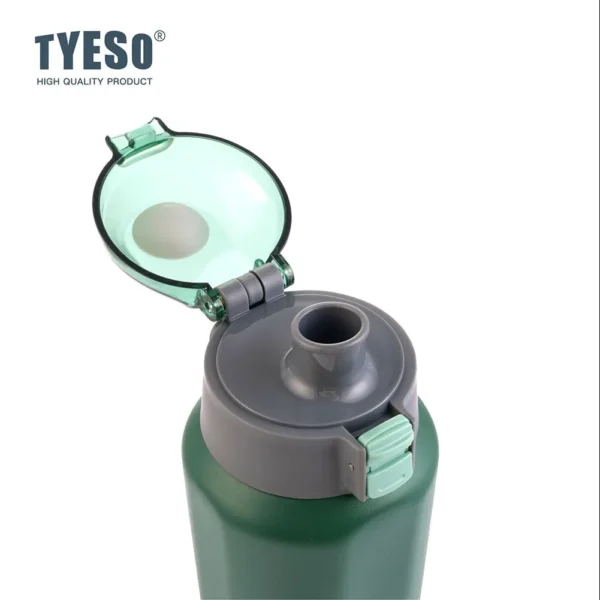 Tyeso 8817 600ML insulated stainless steel water bottle shown in [Specify Color if known