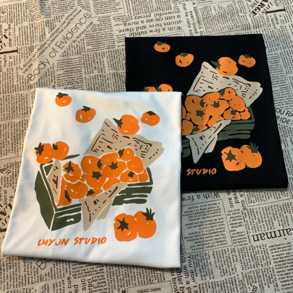Retro orange print unisex t-shirt