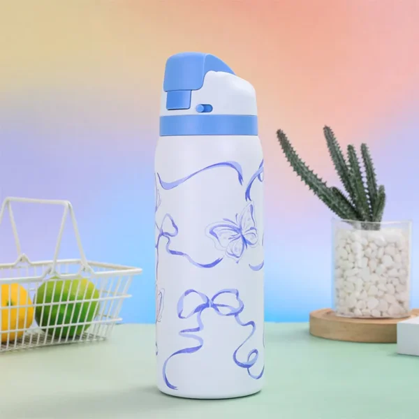 Cartoon insulated stainless steel water bottle with temperature display. BPA-free and eco-friendly.