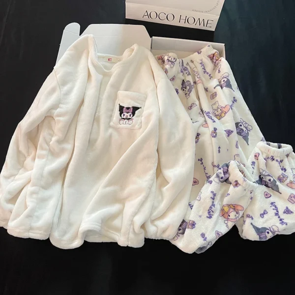 Warm women's plush flannel Hello Kitty pajama set with character print