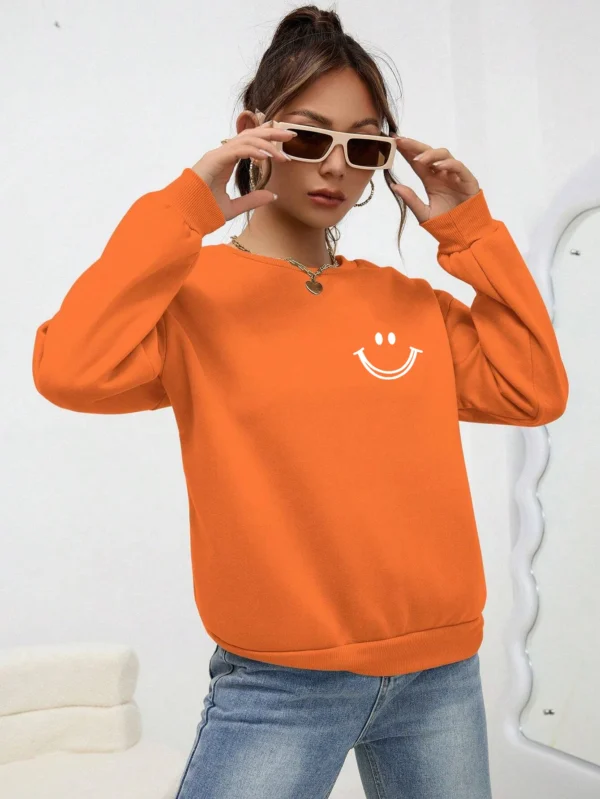 loose fit casual design.