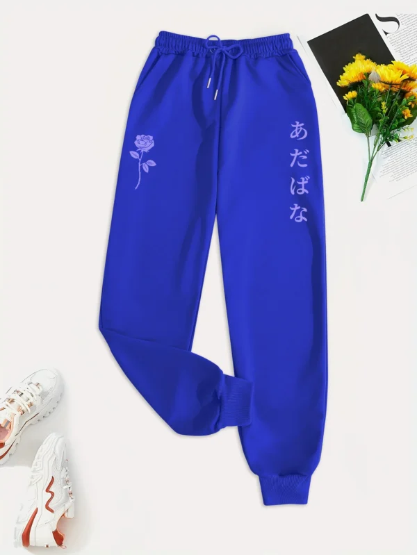 and side pockets.