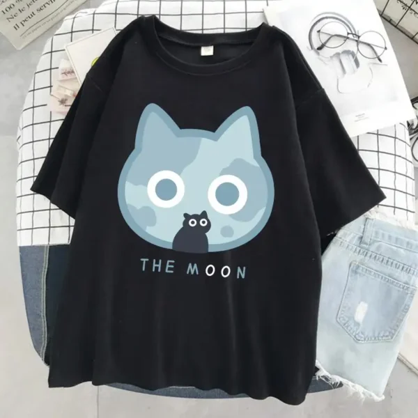 Women's oversized moon cat graphic t-shirt