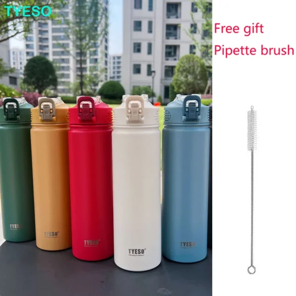 750ml stainless steel insulated water bottle with built-in straw lid.