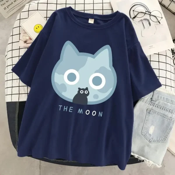 Women's oversized moon cat graphic t-shirt