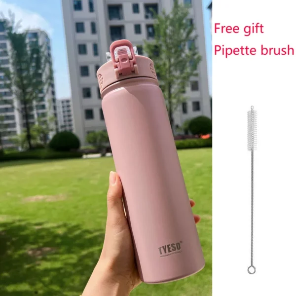 750ml stainless steel insulated water bottle with built-in straw lid.