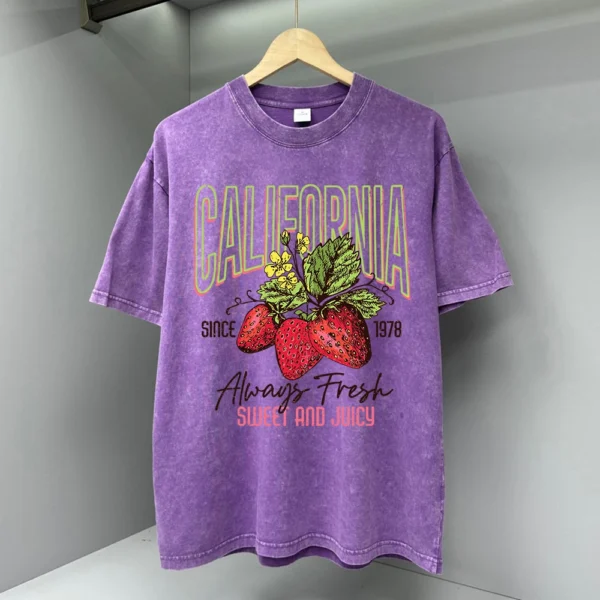 Men's vintage California strawberry print cotton t-shirt.