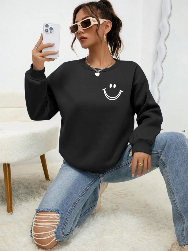 loose fit casual design.
