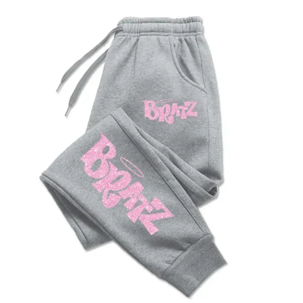 and comfortable Y2K style jogger fit.