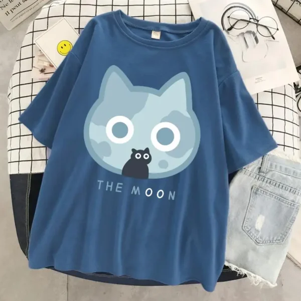 Women's oversized moon cat graphic t-shirt