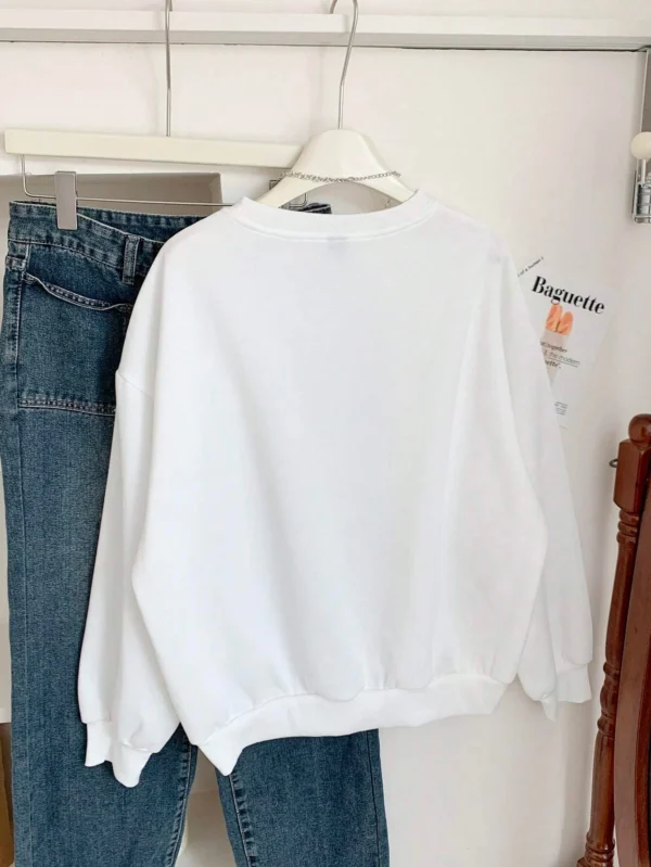 ideal for casual autumn and winter wear.
