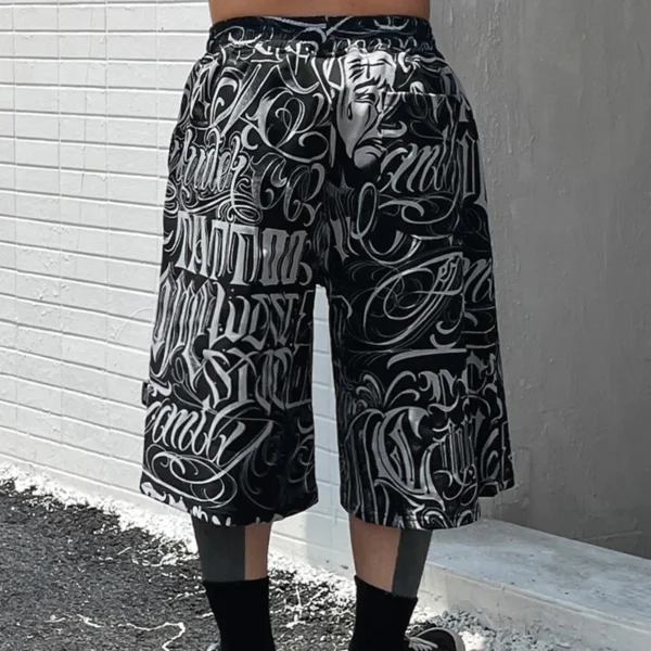 wide-leg and baggy fit